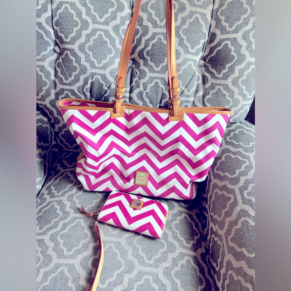 Dooney & Bourke Extra Large Pink Chevron Bag & Wallet Set